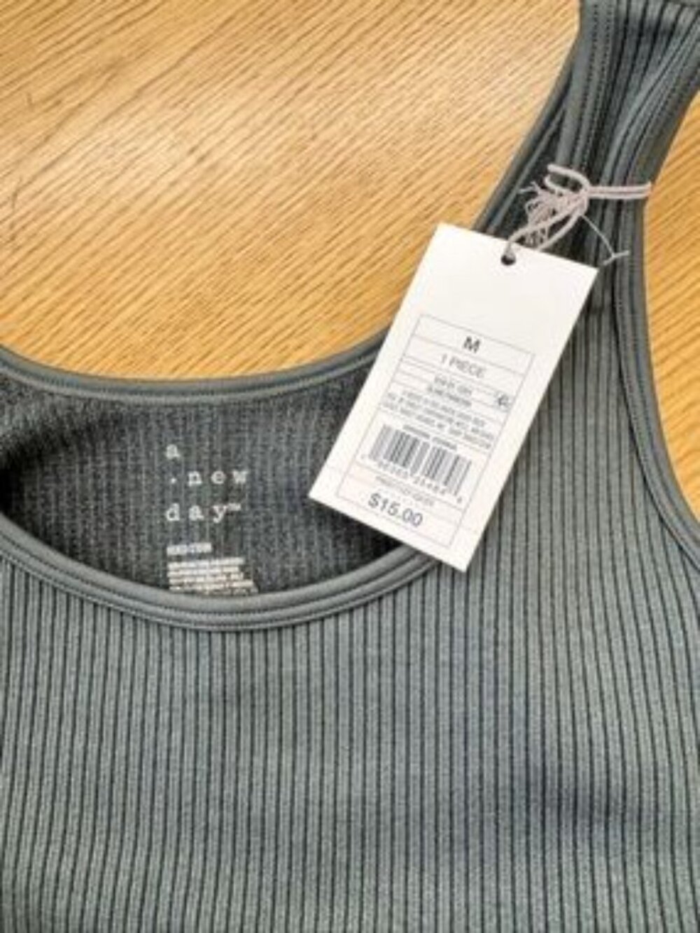 Top - Green Size M - Picture 3 of 4